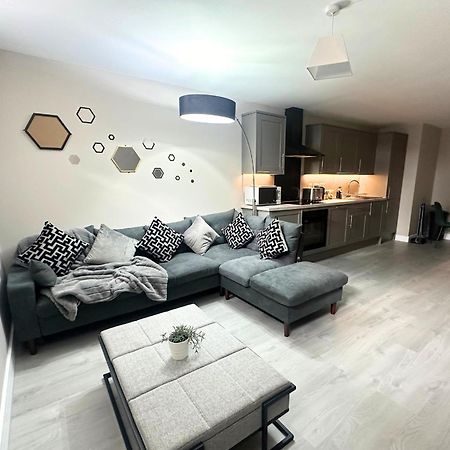 Hanley, Stoke - Modern Spacious Apartments By Polkastays Exterior photo