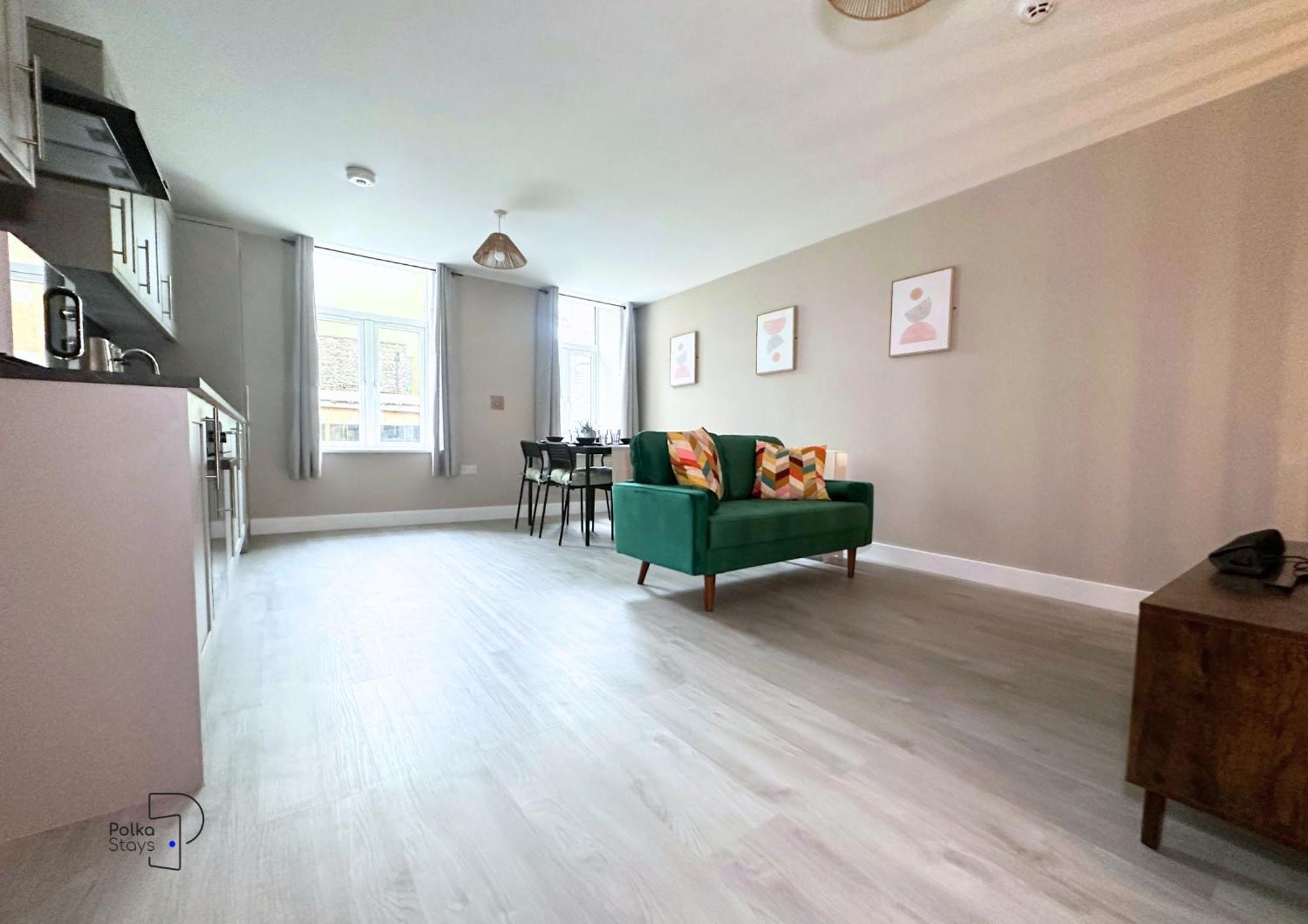 Hanley, Stoke - Modern Spacious Apartments By Polkastays Exterior photo