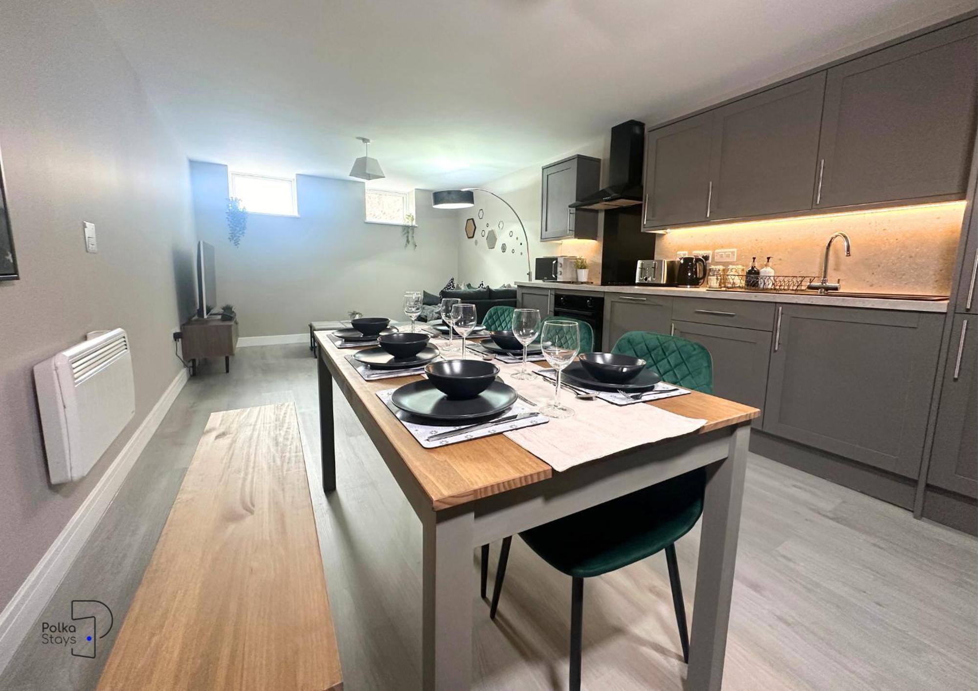 Hanley, Stoke - Modern Spacious Apartments By Polkastays Exterior photo