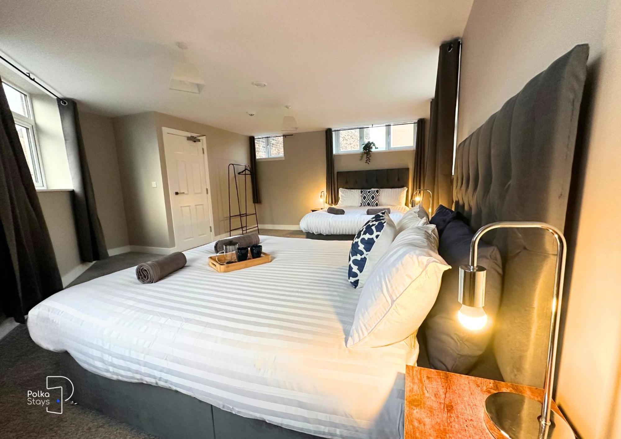Hanley, Stoke - Modern Spacious Apartments By Polkastays Exterior photo