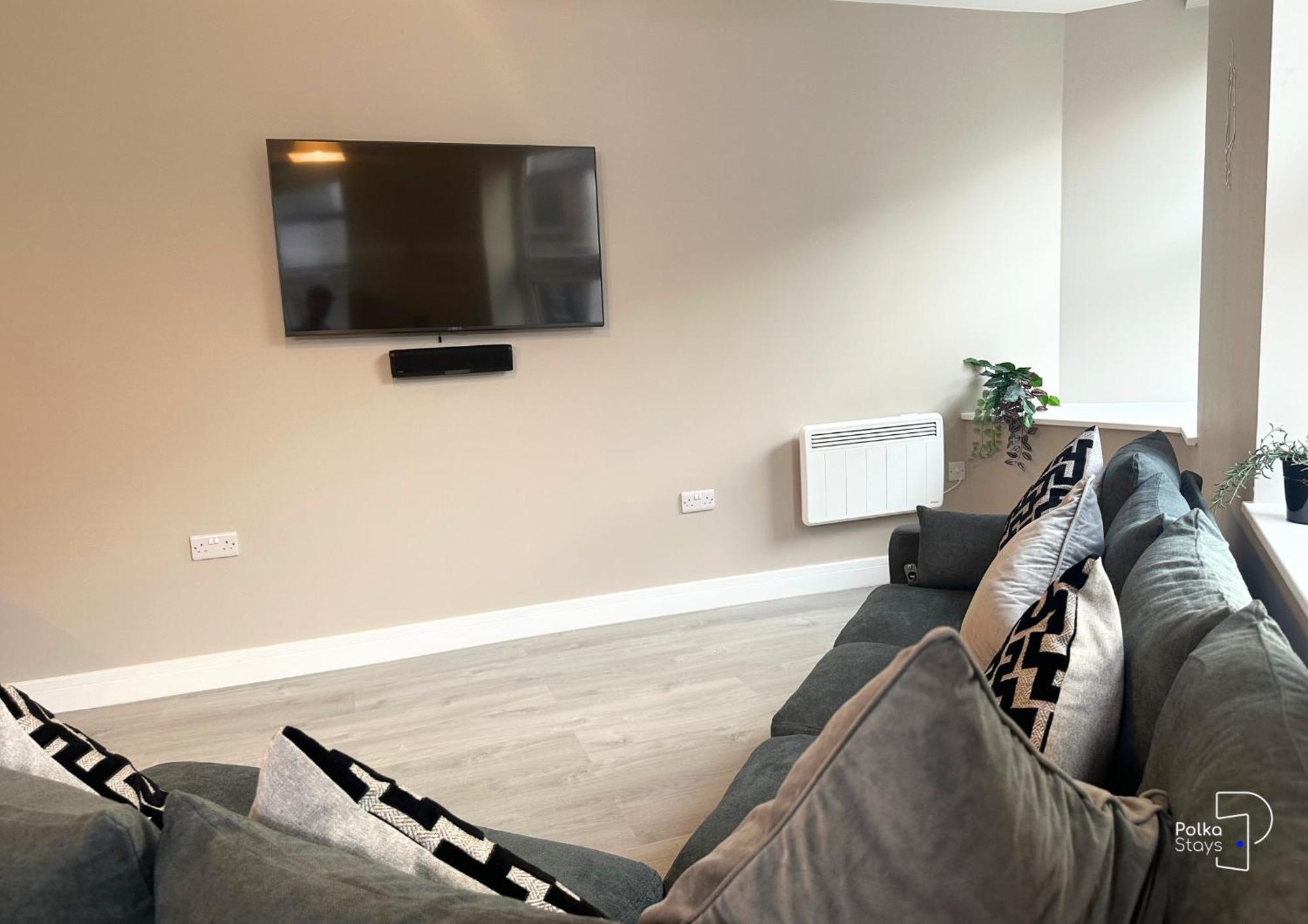 Hanley, Stoke - Modern Spacious Apartments By Polkastays Exterior photo