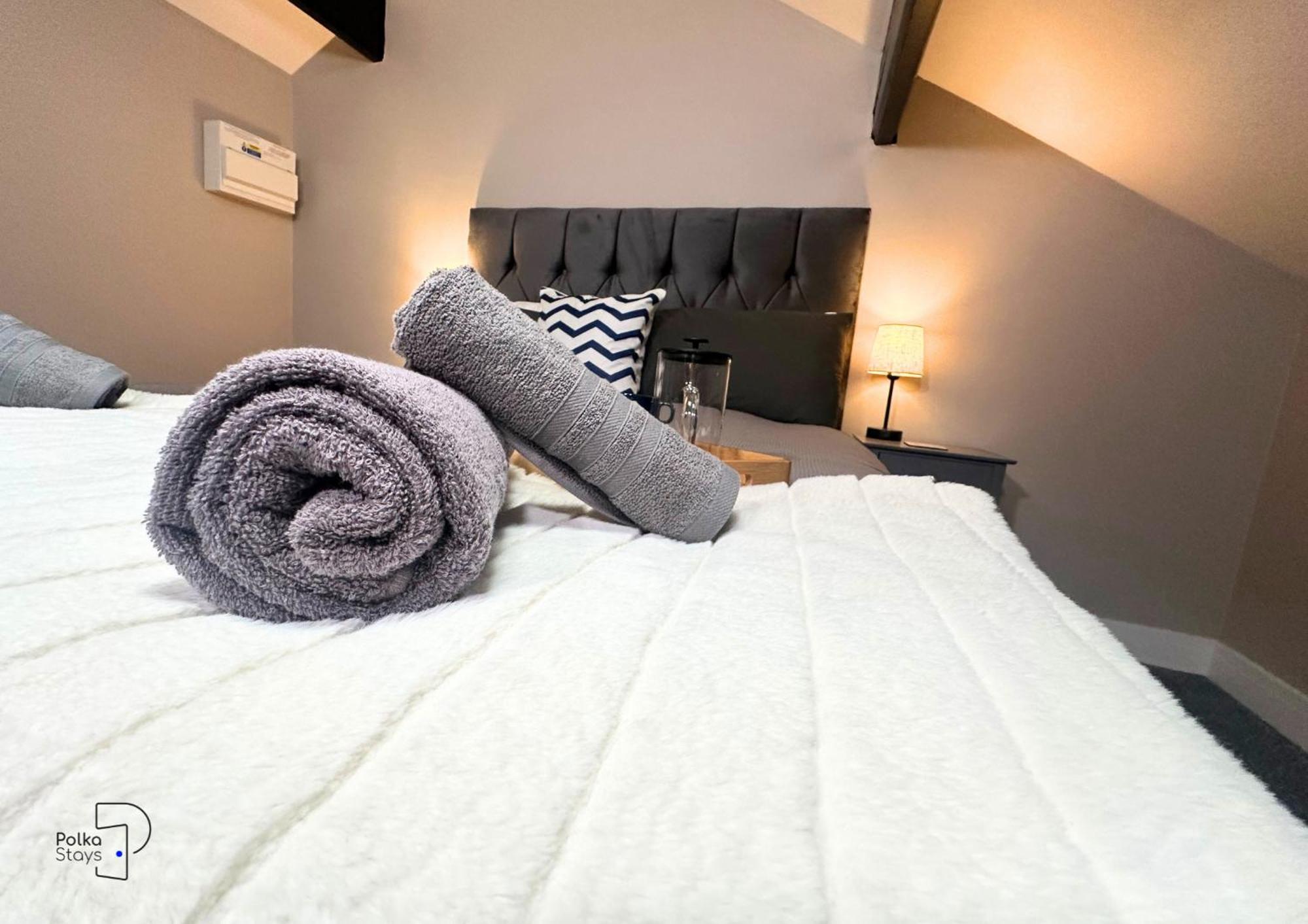 Hanley, Stoke - Modern Spacious Apartments By Polkastays Exterior photo
